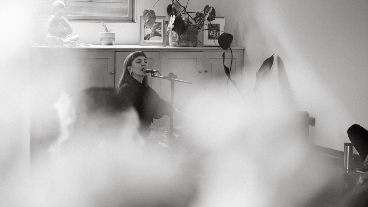 TALLER PRESENCIAL LA VOZ COMO REVELACIÓN: Tu voz para iluminar lo que estaba oculto. Santiago, Chile